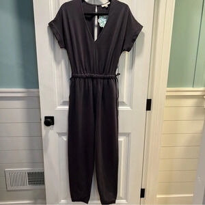 Illa Illa Dark Gray Open Back Elastic Waist Jogger Jumpsuit. Size Medium. NWT.